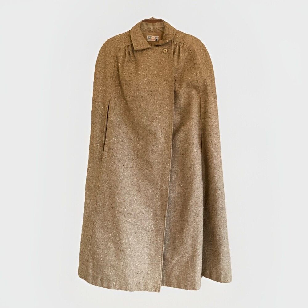 Women’s Handmade Mid-Century Heathered Tan Beige Wool Cape Classic Neutral